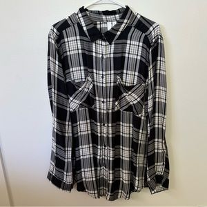 BP button down shirt. Black and white. Size XL